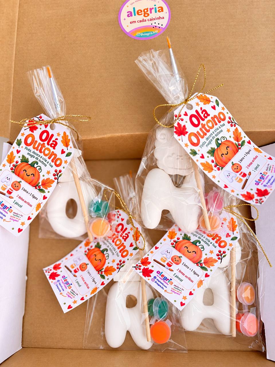 Bubble Letter + Autumn Figure — photo 11