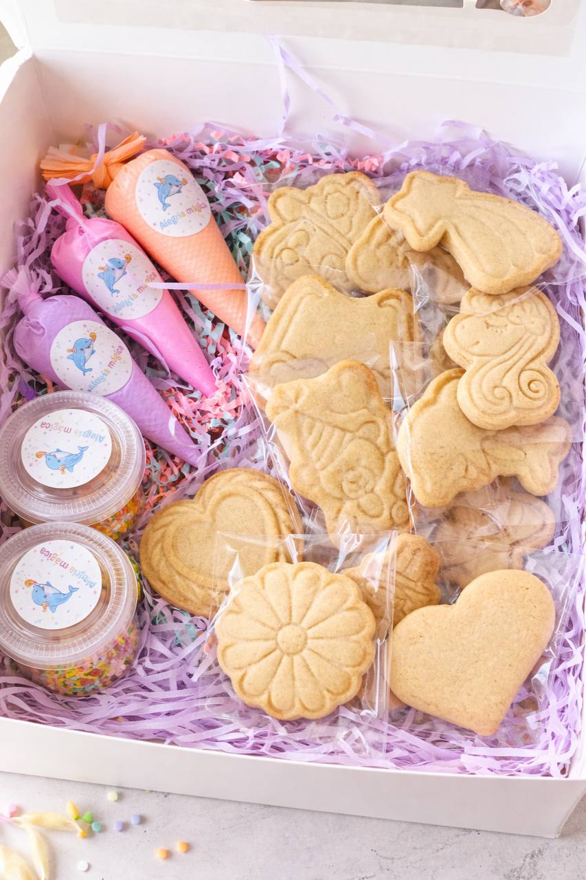 12-Cookie Mix Decorating Kit