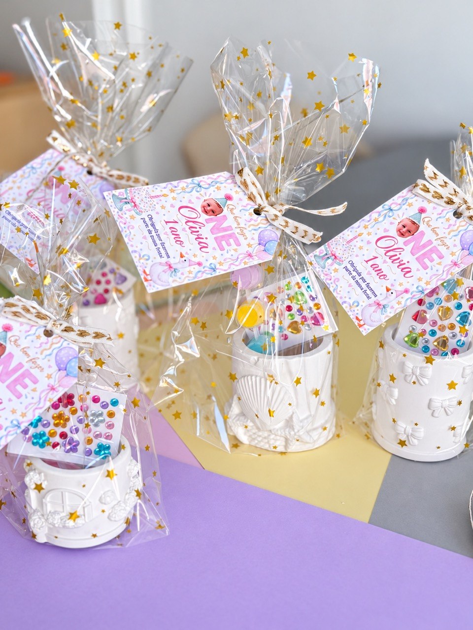 Paint Your Own Pencil Holder — Bows — photo 4