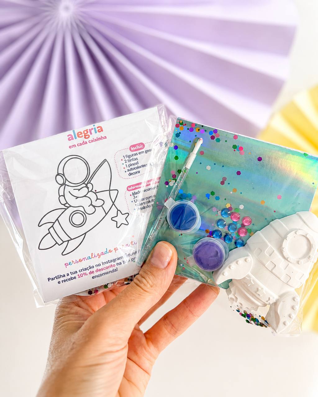 Space Mini Painting Kit + Colouring Page