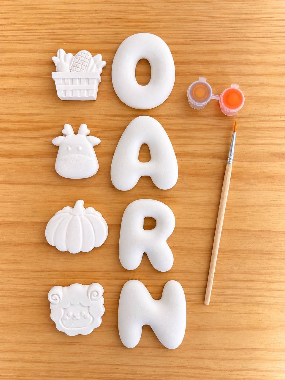 Bubble Letter + Autumn Figure — photo 3