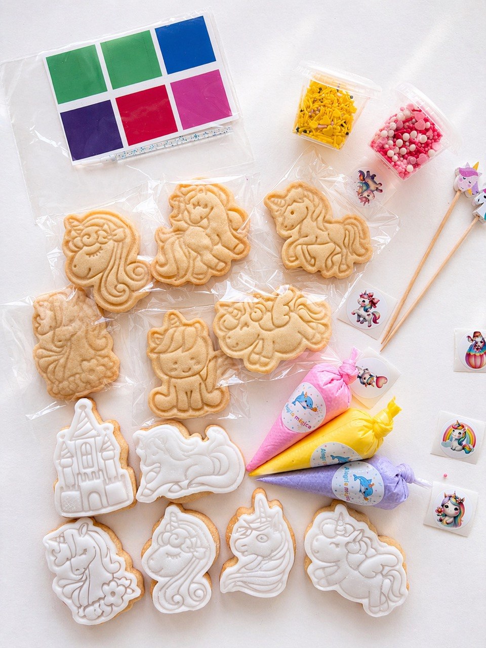 Medium Unicorn Kit — 12 Cookies