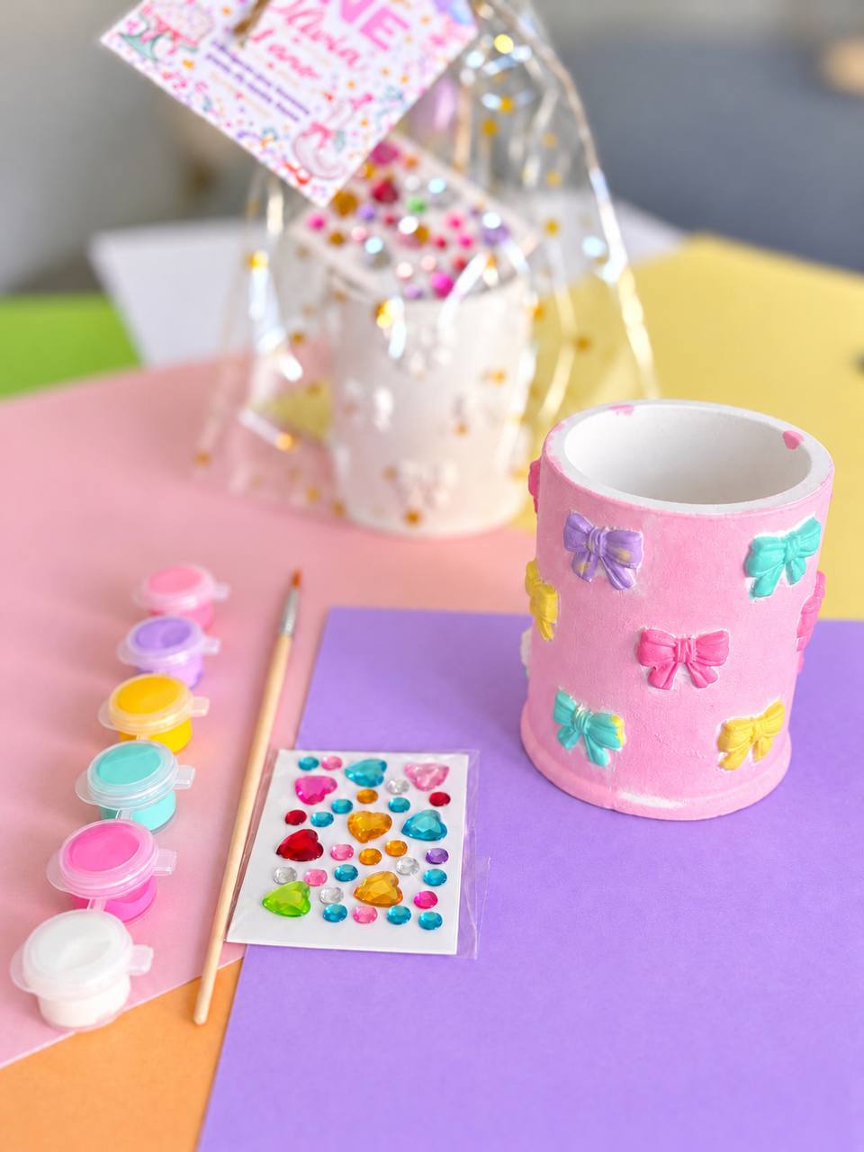 Paint Your Own Pencil Holder — Bows — photo 3